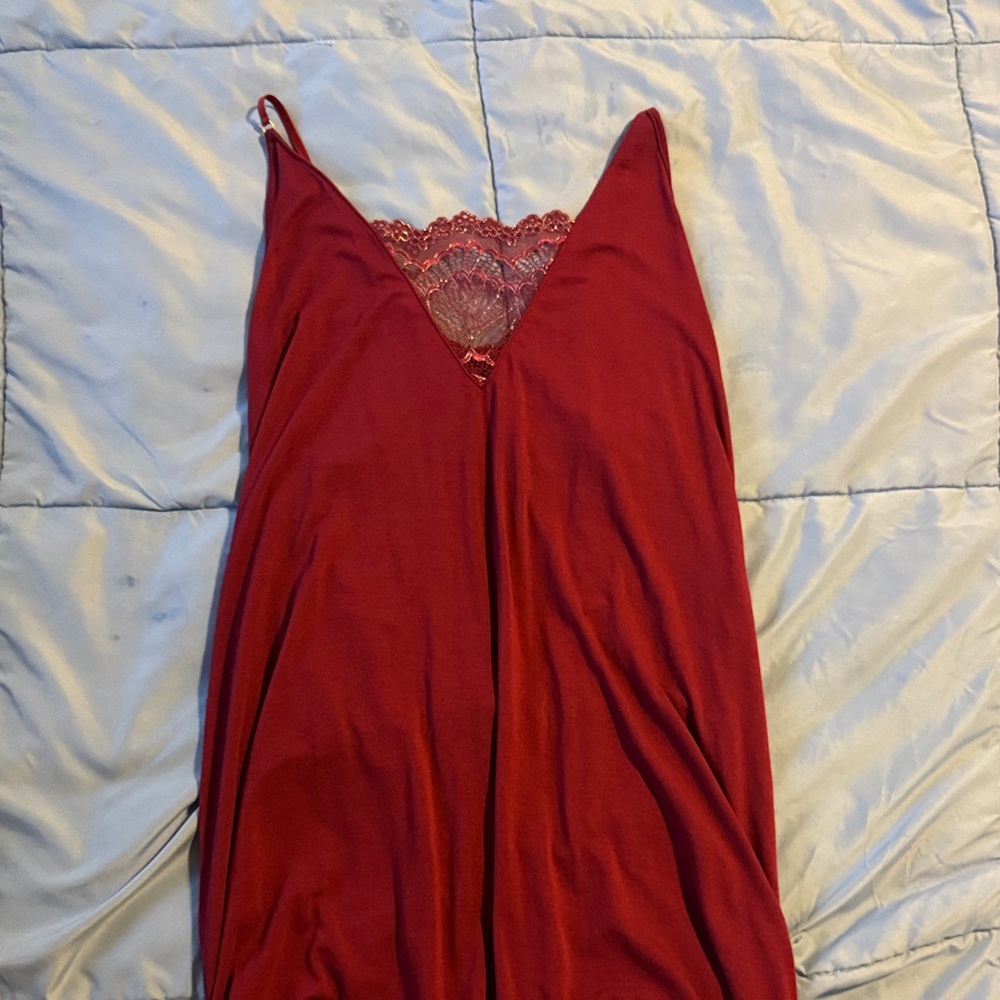 Chic Red Lace Chemise